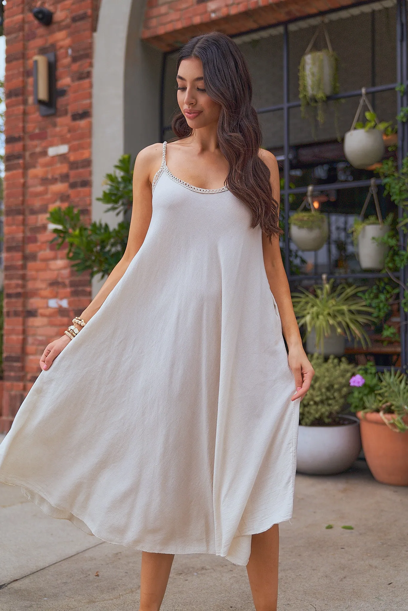 Linen Flowy Midi Dress