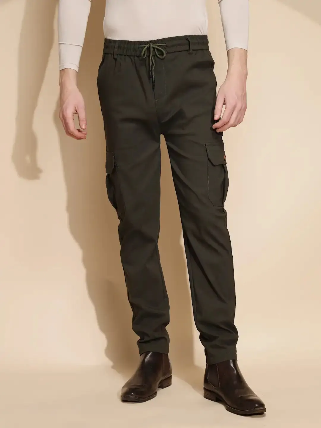 Men Olive Solid Polyester Blend Mid Rise Cargo Pant