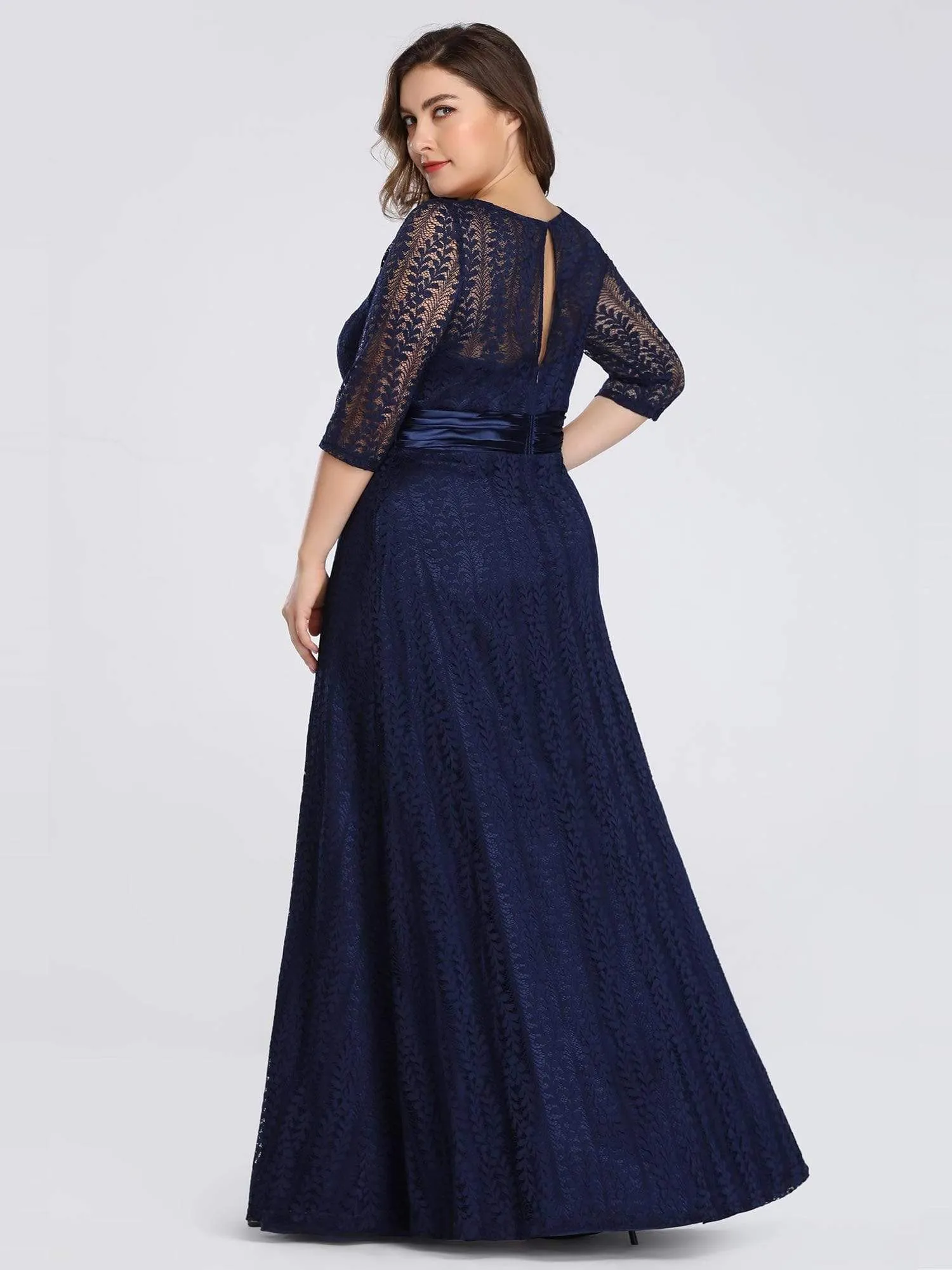 Round Neck Plus Size Mother of the Bride Dresses with 3/4 Sleeve