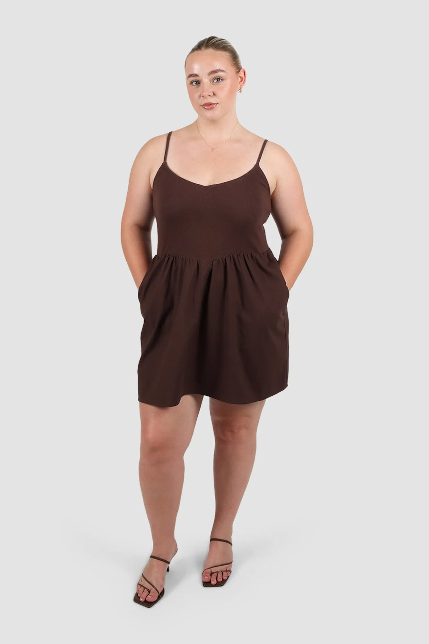 ZAREN MINI DRESS CHOCOLATE