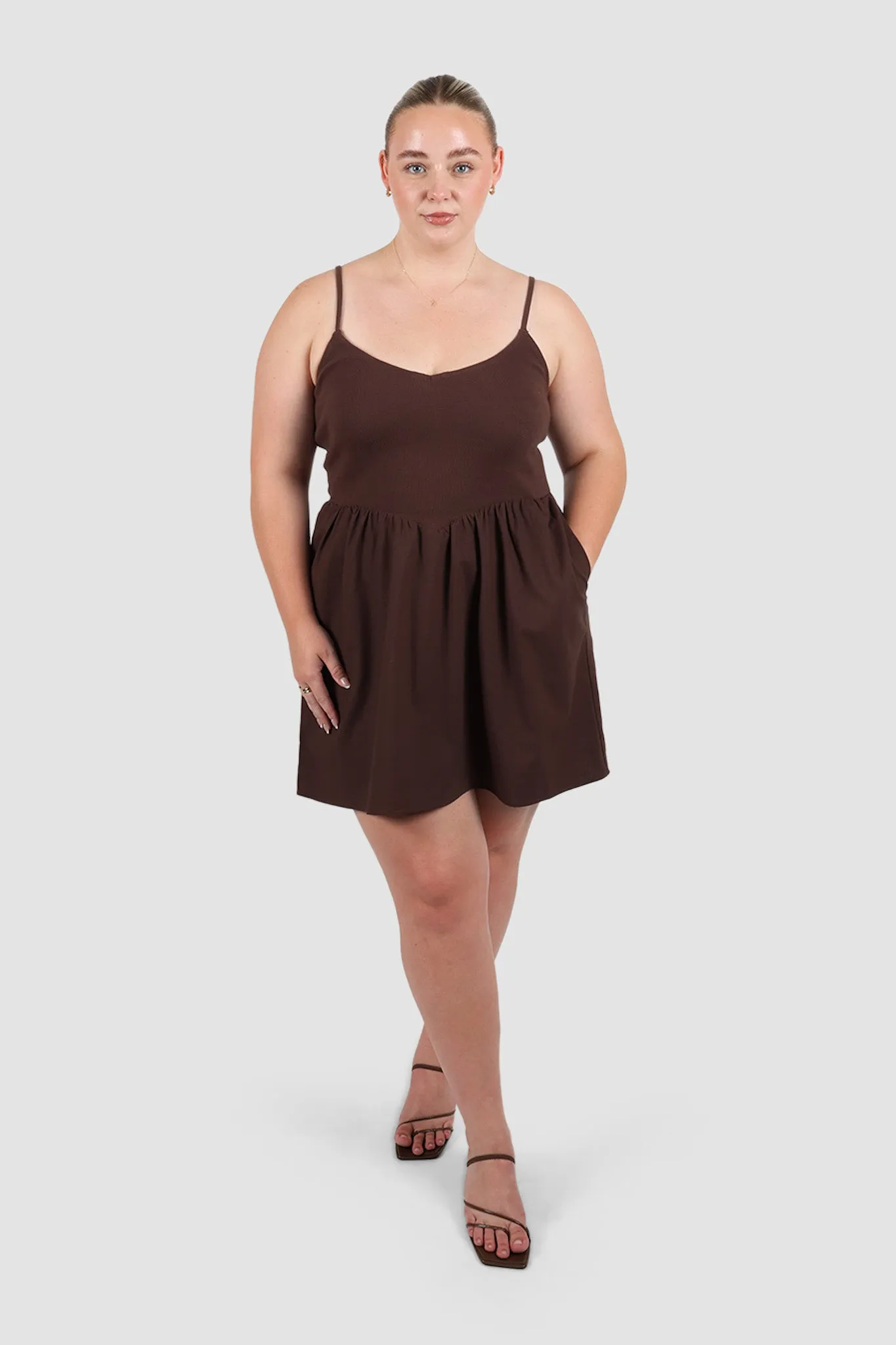 ZAREN MINI DRESS CHOCOLATE